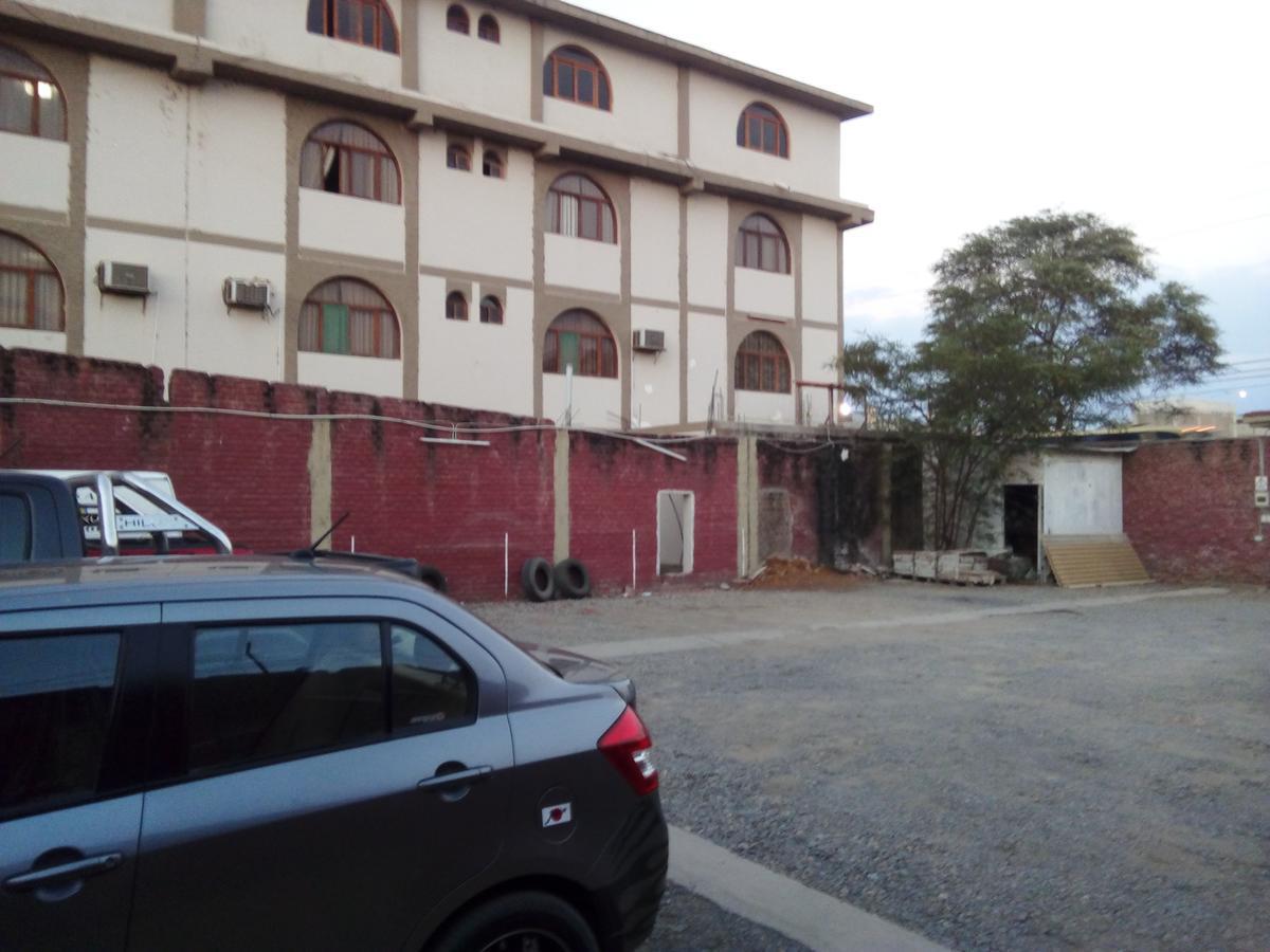 Hotel La Siesta Sullana 외부 사진